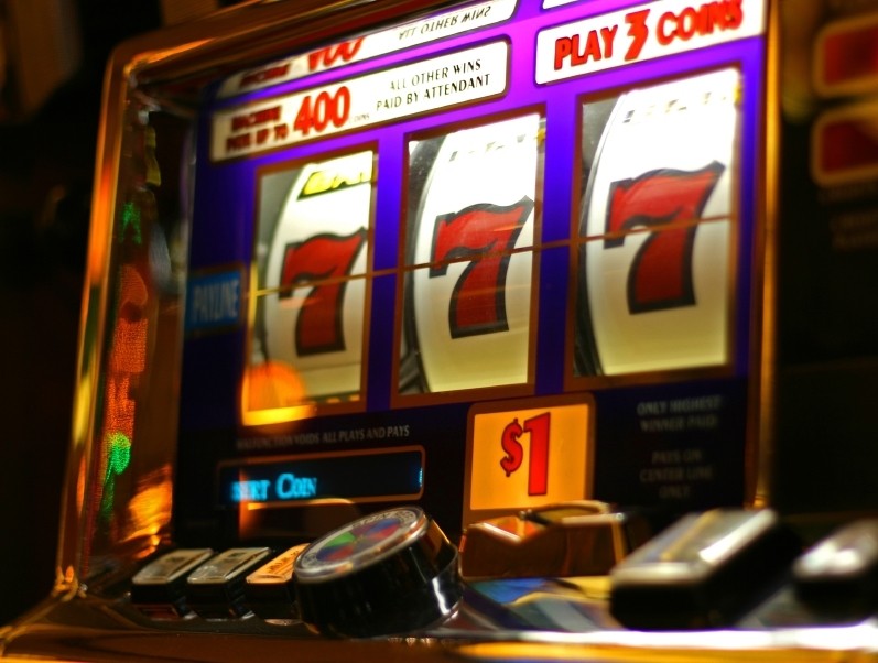 Pictures of slot machines in casinos