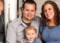 Hurling Boulders at the Duggars