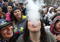 All Young Cannabis Users Face Psychosis Risk All Young Cannabis Users Face Psychosis Risk